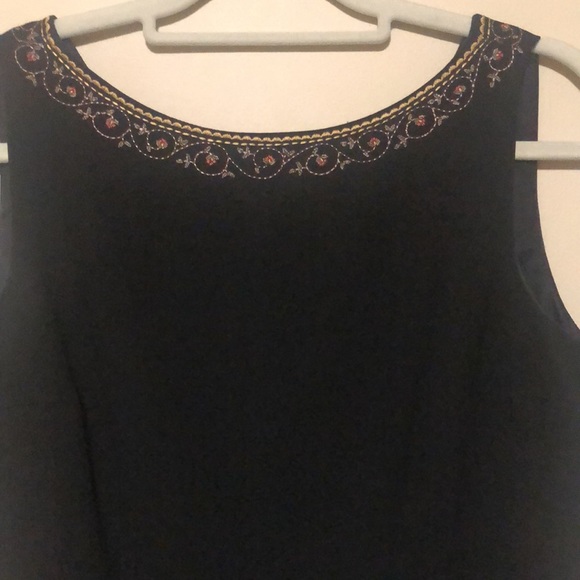MAGGY LONDON PETITES little black dress. Size 10. Beautiful trim. - Picture 2 of 9